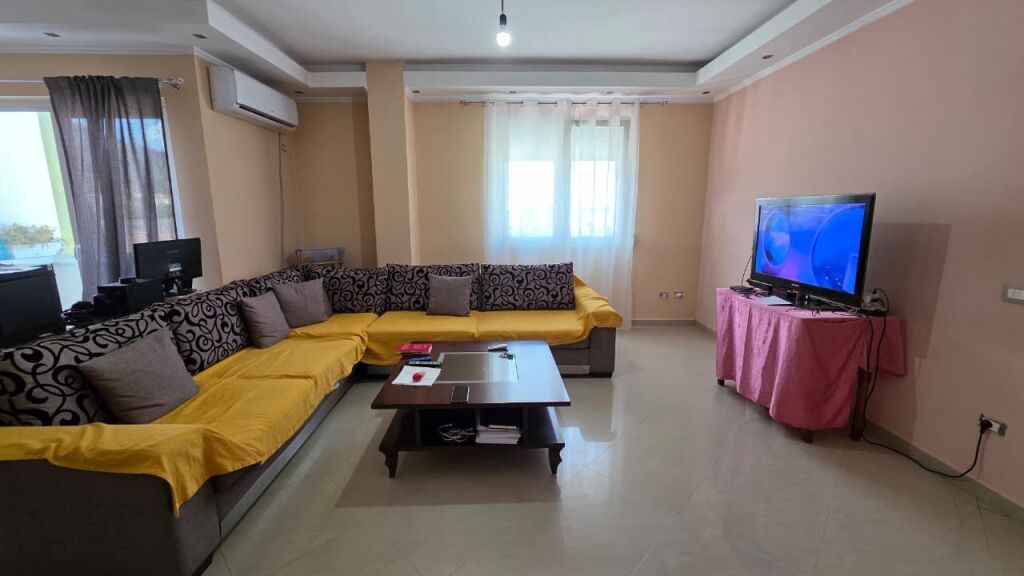 Apartment 1+1 plus veranda for rent, Kodra e Diellit