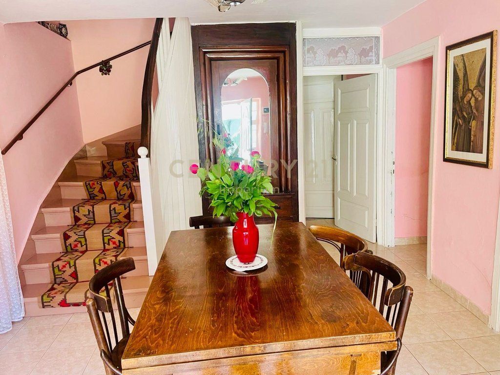 2-Storey Villa for Sale in Korçë!