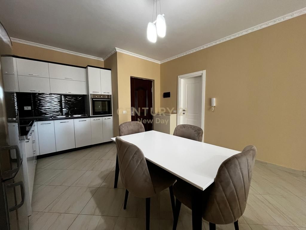 Appartamento 2+1 In Affitto a UKD Durrës - 500€ | 93 m²