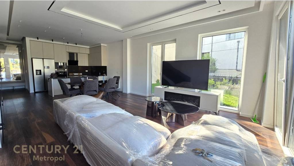 Villa in affitto in una residenza privata, vicino al lago prosciugato!