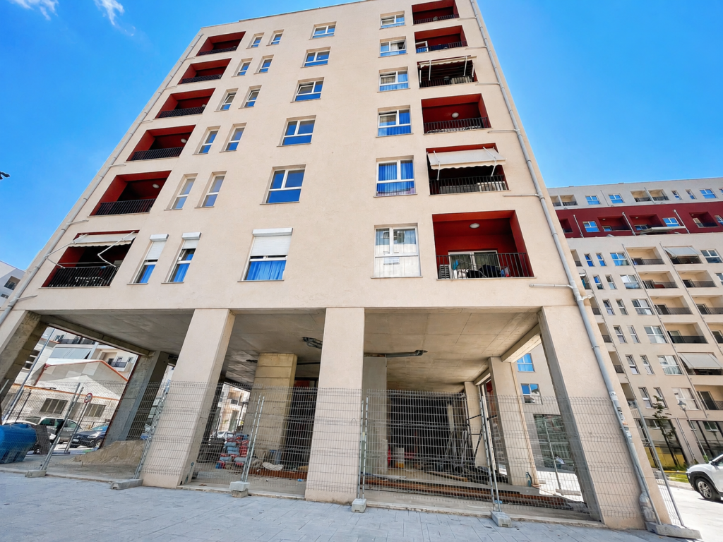 Shitet Apartament 2+1 në Aura Complex, Tiranë