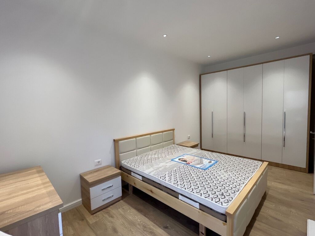 In affitto Appartamento 2+1 a 5 Maj/ Via Dervish Luzha