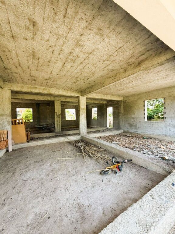 🏡🌿 2-Storey Villa for Sale near Univers City, Tirana 🌿🏡
