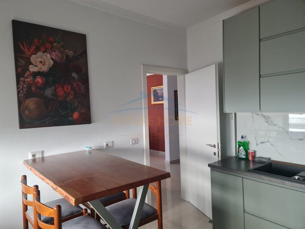 Qera, Apartament 2+1+2, Kopshti Botanik, Tirane. Empire70430