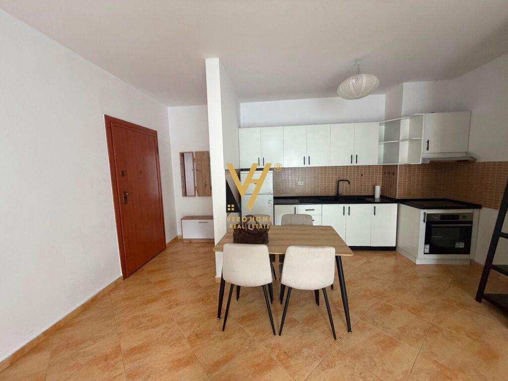 AFFITTASI APPARTAMENTO 2+1+2+BLK A DON BOSKO 800 EURO