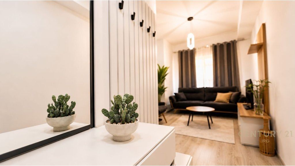 Appartamento 1+1 Appena Arredato in Affitto nella Residenza Mangalem, Ali Demi 550 € /Mese