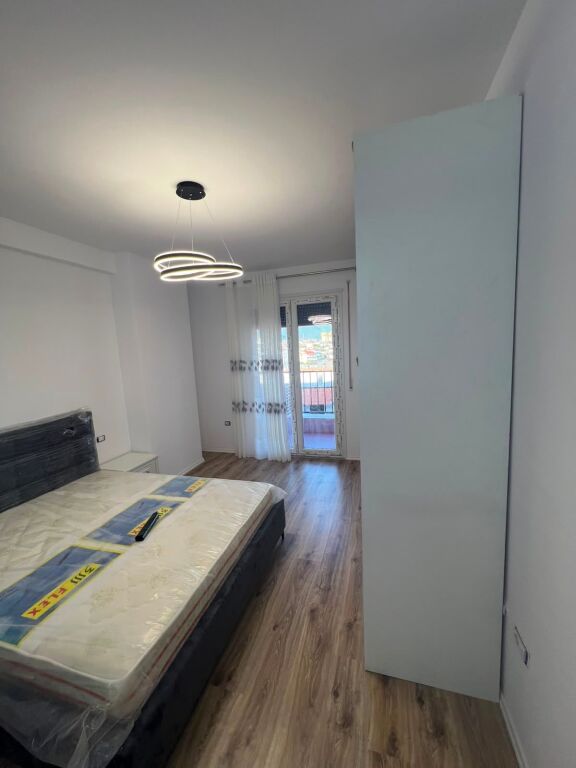 APARTAMENT ME QERA 1+1