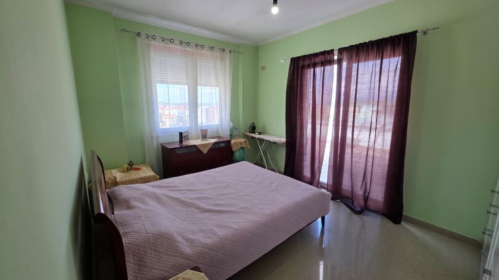 Apartment 1+1 plus veranda for rent, Kodra e Diellit
