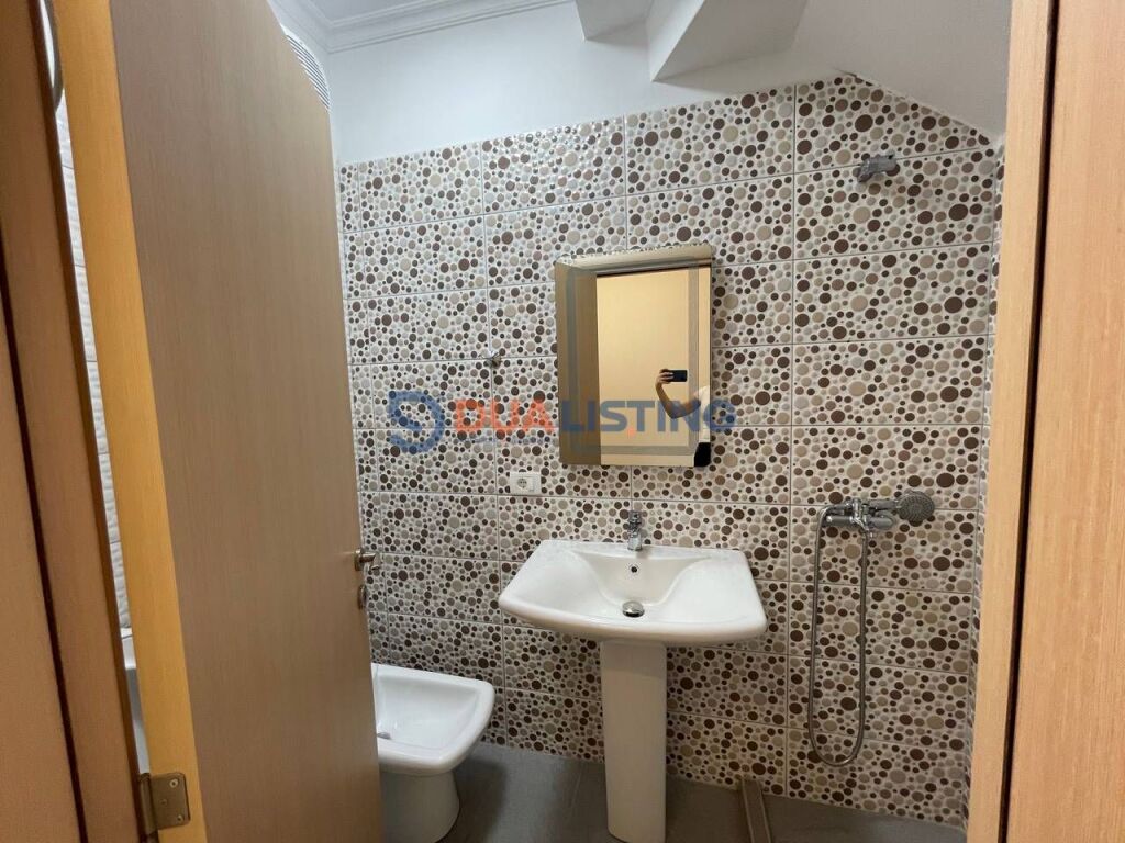 🏡 Duplex di lusso 3+1+3 in affitto nella Residenza Kodra e Diellit 1 (Estensione)