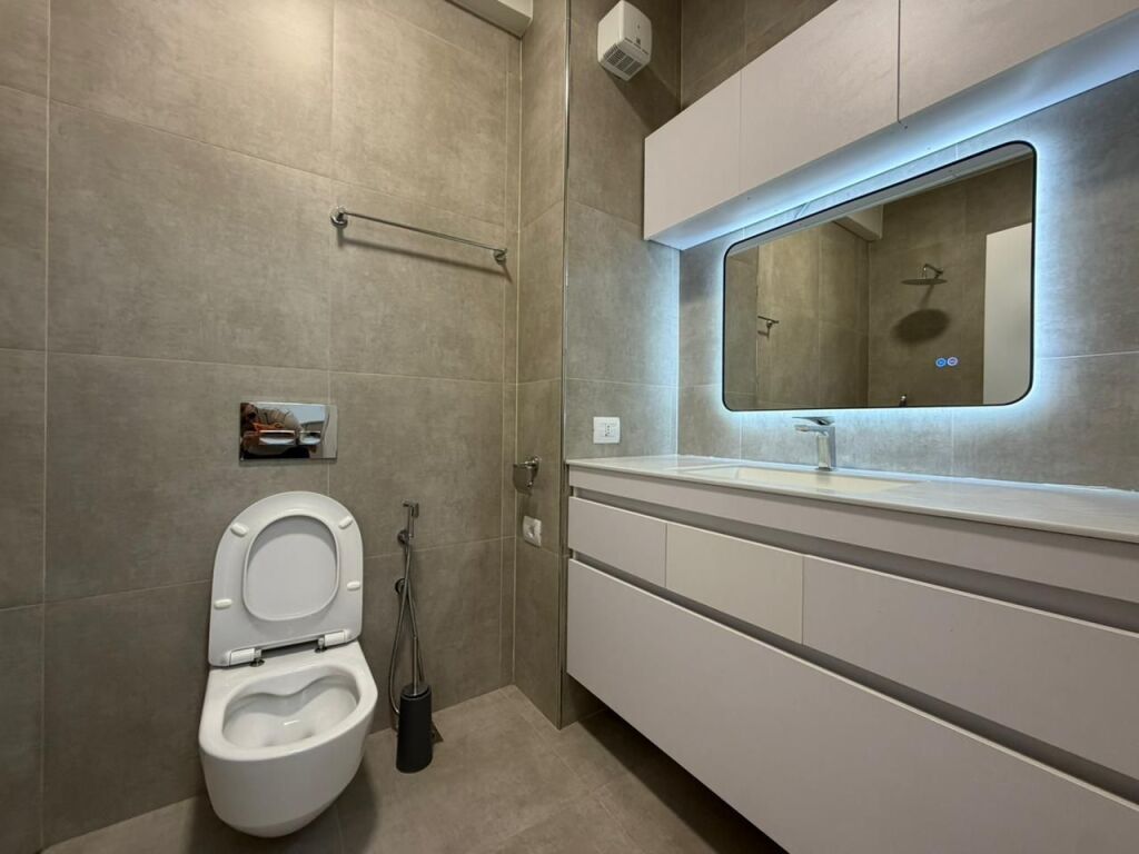 Apartament 1+1 per qira tek Kika 2 tek Komuna e Parisit.