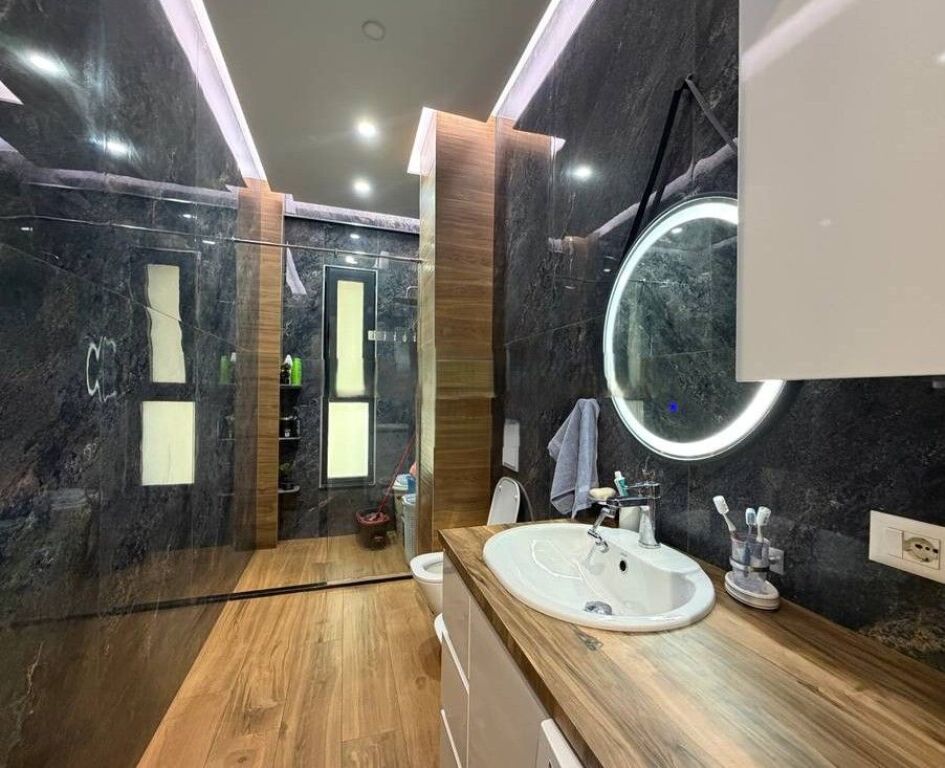 SQUARE 21, SHESIM APARTAMENT 2+1+2,RRUGA E KAVAJES
