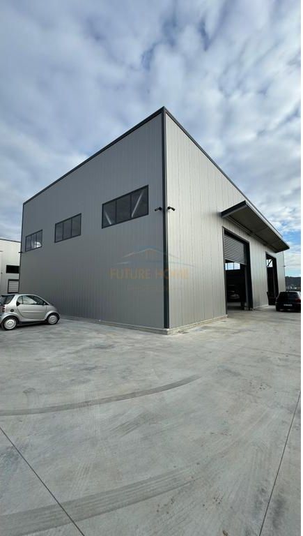 Warehouse for sale in Prush