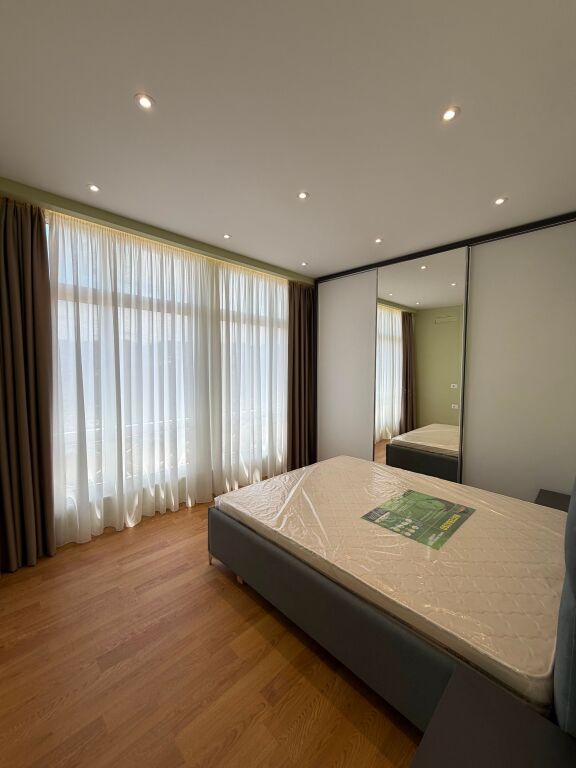 Shitet apartament 2+1 Myslym Shyri