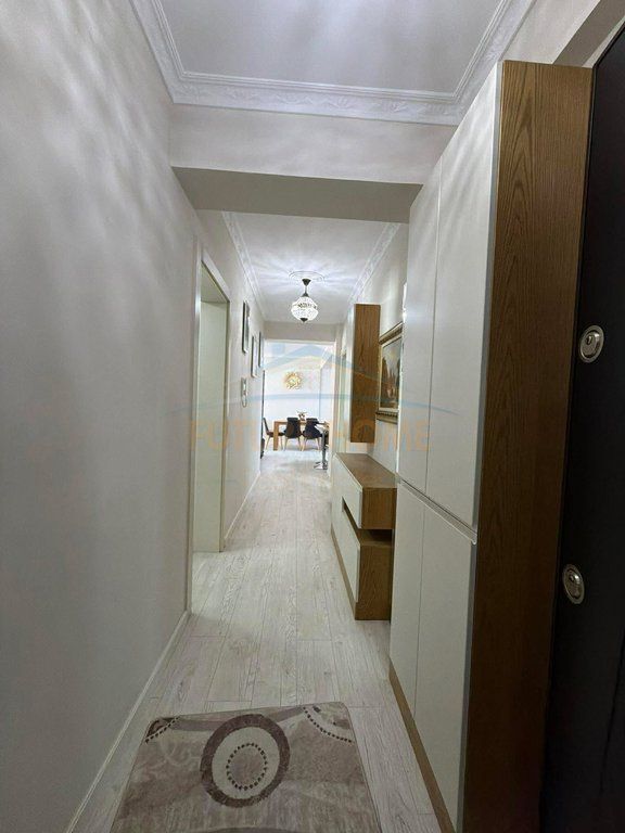 Shitet, Apartament 2+1+2 + Post Parkimi, Kompleksi Malajzjan