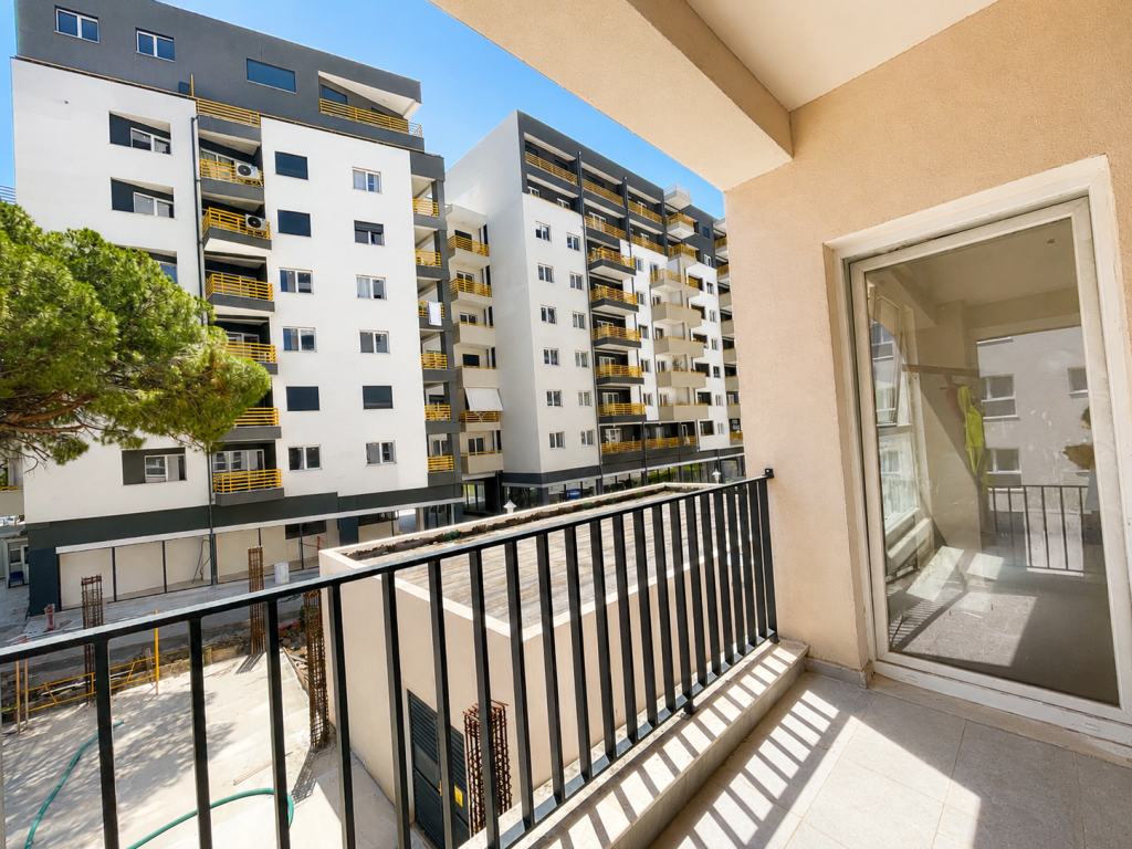 Shitet Apartament 2+1 në Aura Complex, Tiranë