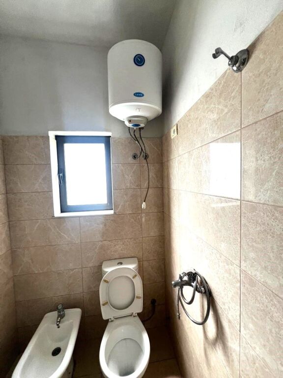 🔥 OCCASIONE 🔥🏡 Appartamento 2+1 in affitto a Don Bosko dietro il Complesso Vizion Plus, 380 mila lek