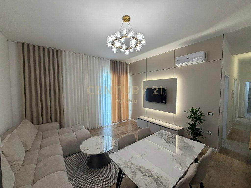 Affittasi un appartamento moderno 2+1, appena arredato 650 € /Mese