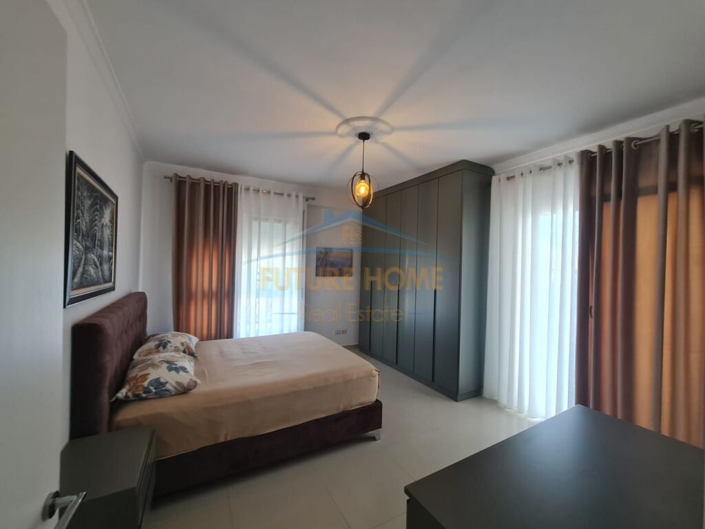 Qera, Apartament 2+1+2, Kopshti Botanik, Tirane. Empire70430
