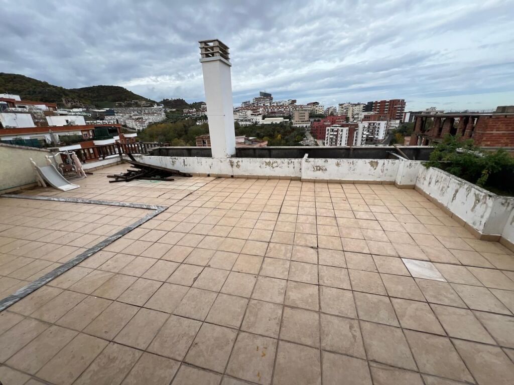 🏡 Exclusive Apartment 2+1+Parking for Sale near the Botanical Garden