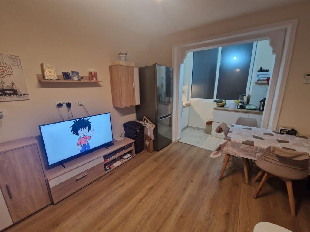 Shitet Apartament 1+1