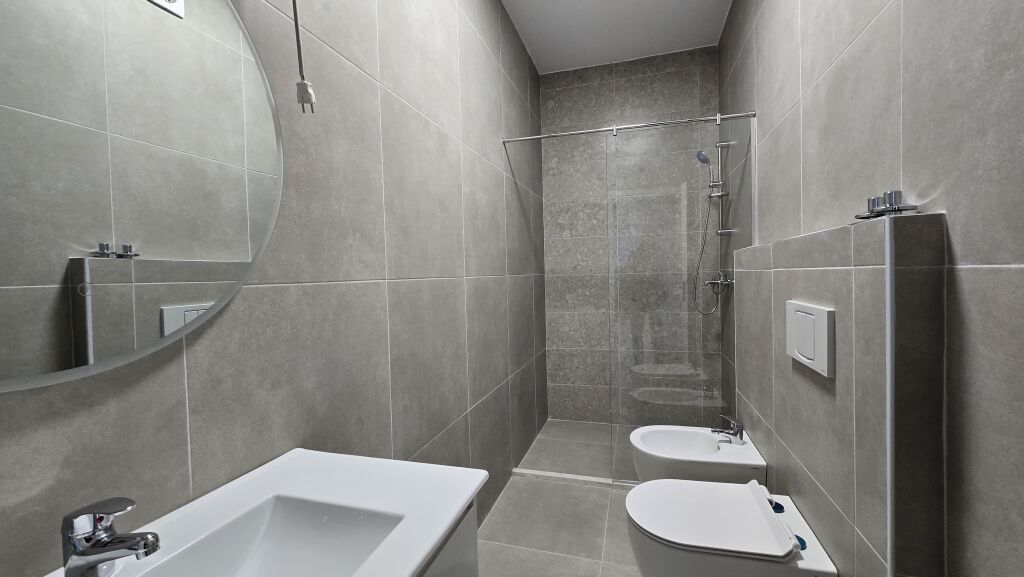 Apartament 2+1+2 me qira Shkolla Baletit