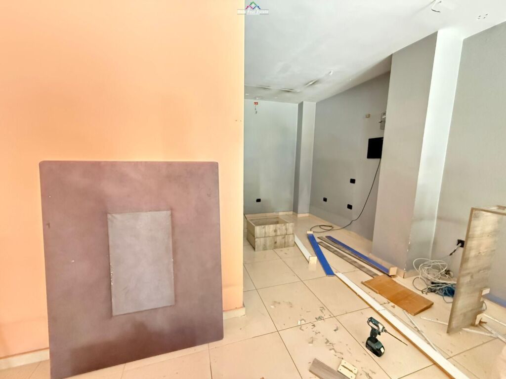 Dyqan Me Qera Tek Rruga Bardhyl (ID BD21919) Tirane
