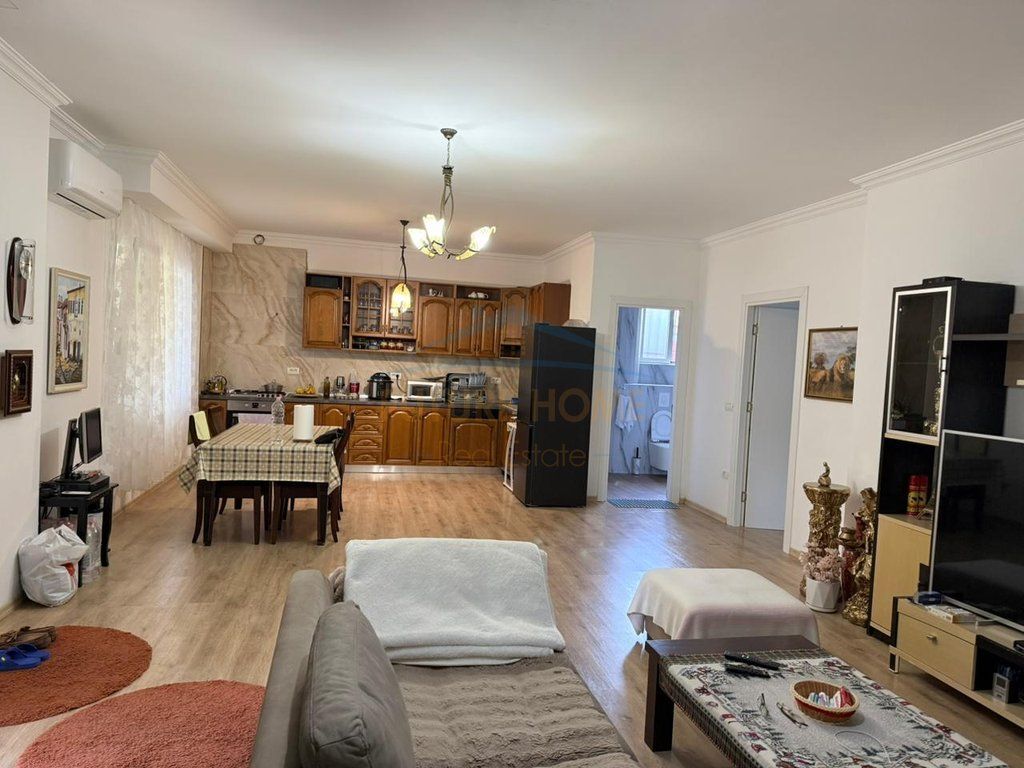 For sale, Apartment 2+1+2, Lake.