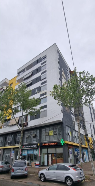 SHESIM APARTAMENT 2+1+2 NE HYRJE TE KAMZES!