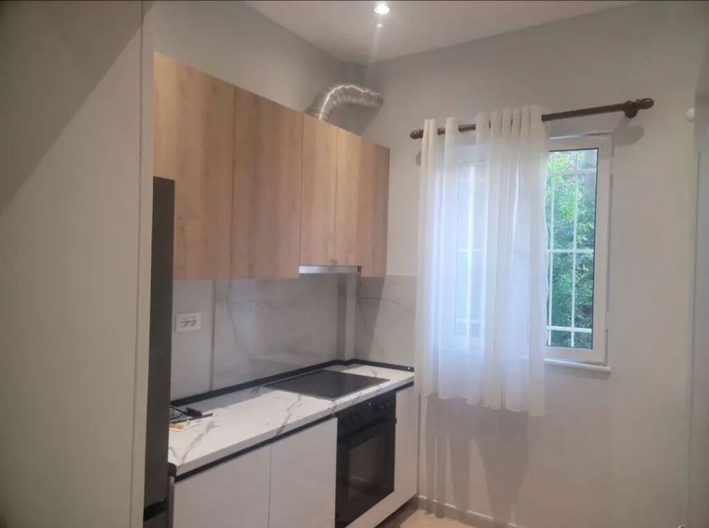 Appartamento arredato di 80 m2 in affitto - Fresku