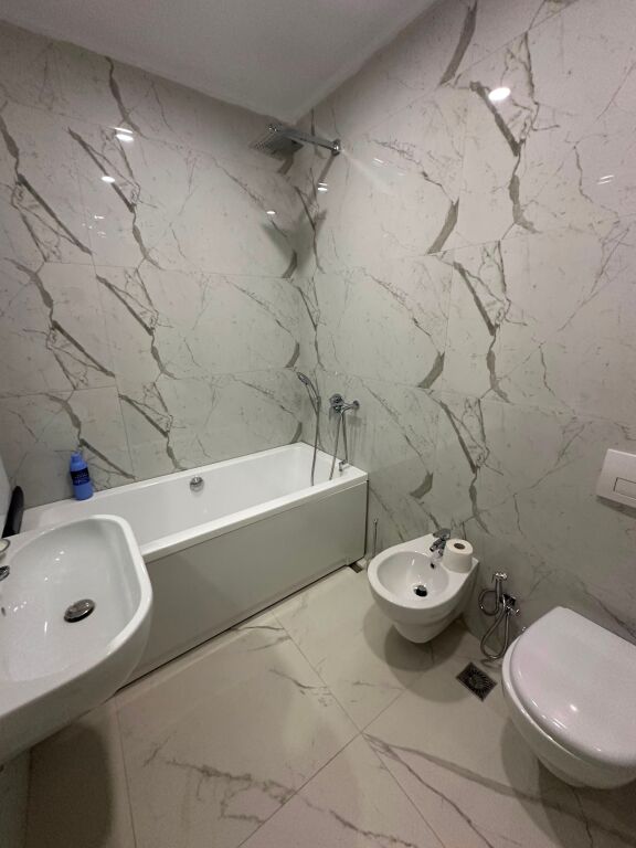 🏡 Jepet me Qira Apartament 2+1 – Liqeni i Thatë