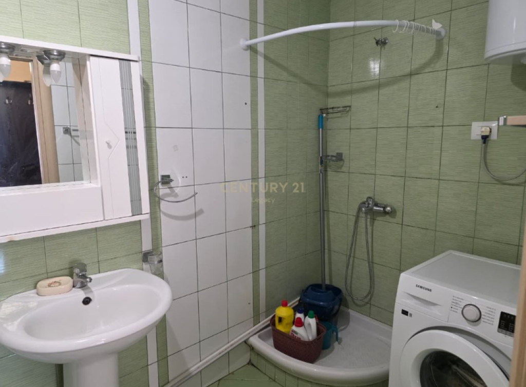 FRESKU, Jepet apartament 1+1 me Qera, 360 € /Muaj
