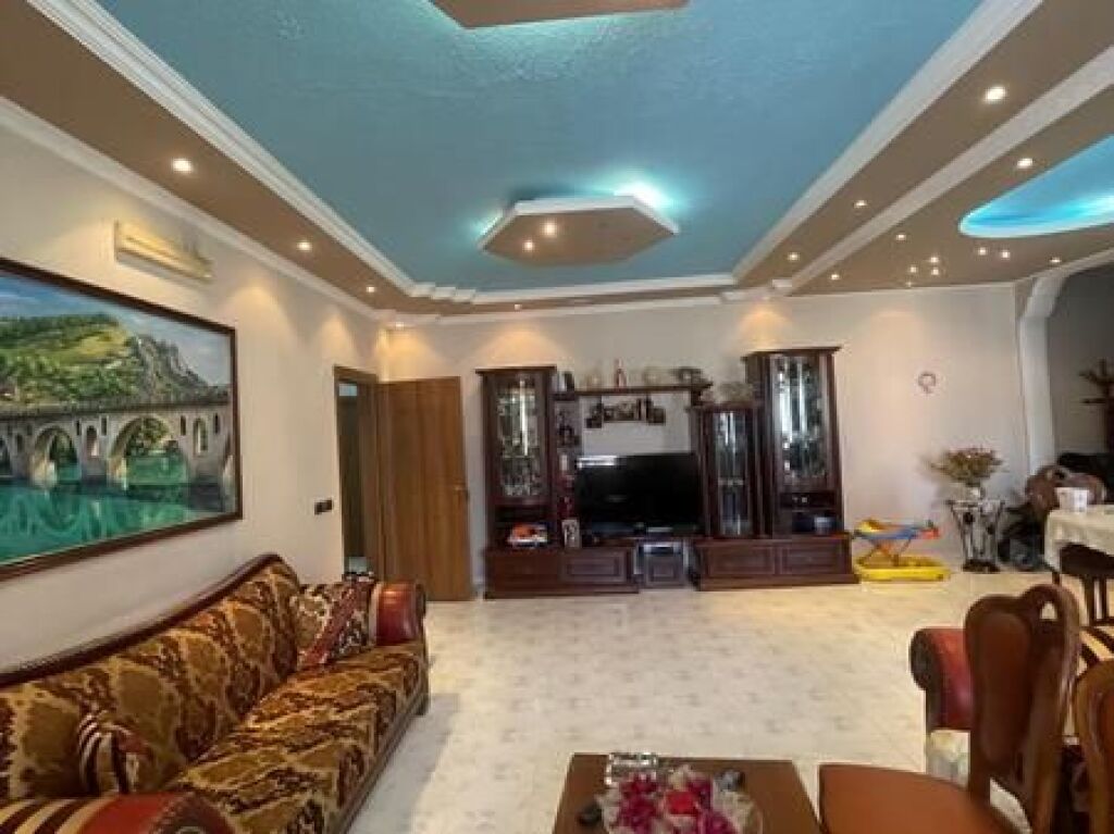 Shitet, Apartament 2+1+2, Irfan Tomini, Tiranë