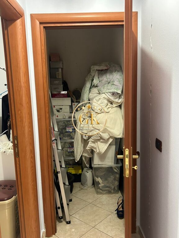 🏡 APPARTAMENTO IN AFFITTO 2+1 CON BALCONE STAZIONE DEI TRENI DURRES
