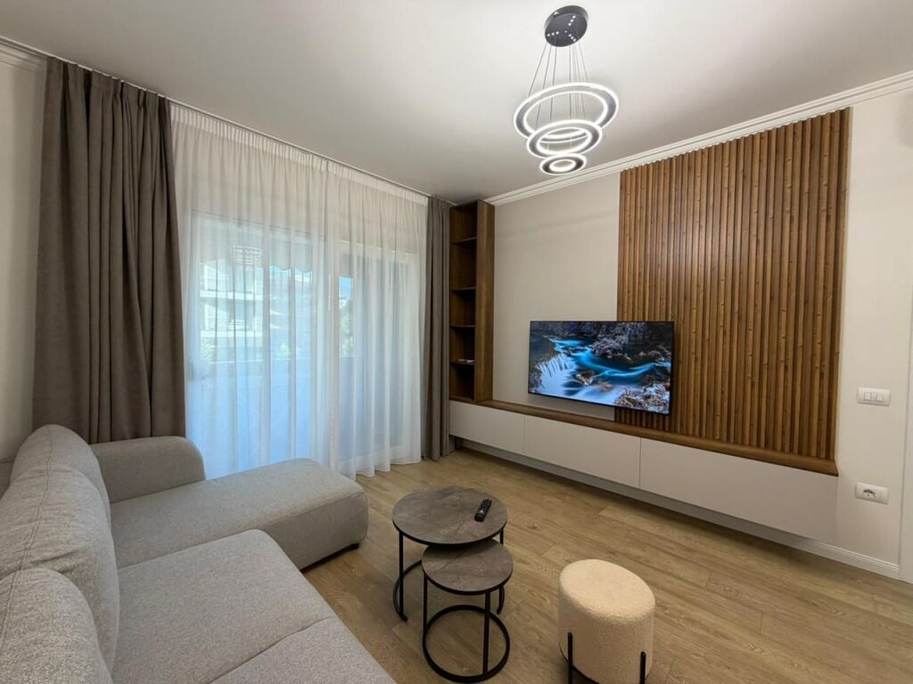Apartament 1+1 per qira tek Kika 2 tek Komuna e Parisit.