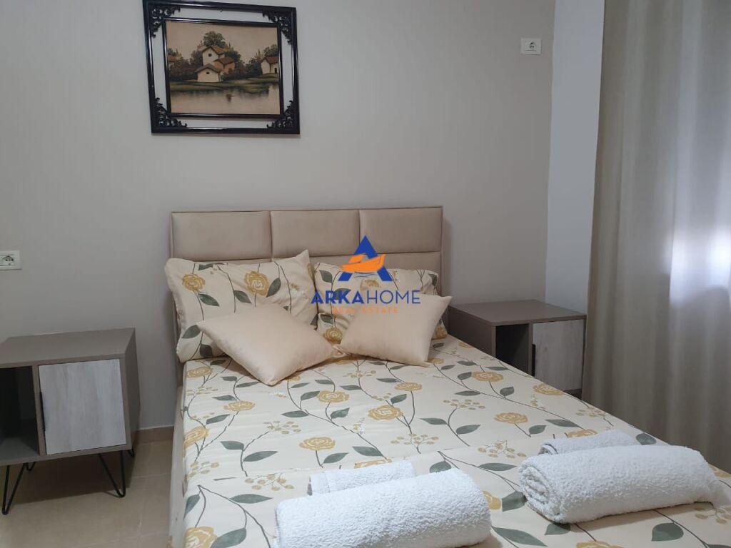SHITET APARTAMENT 2+1 "TE RRUGA E DURRESIT" 180.000 EURO