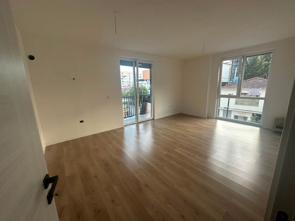 Jepet Apartament 2+1 me Qera, Paskuqan