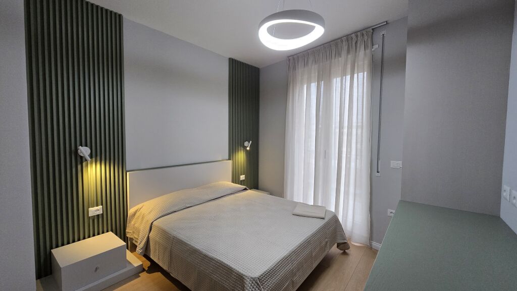 Apartament 2+1+2 me qira Shkolla Baletit