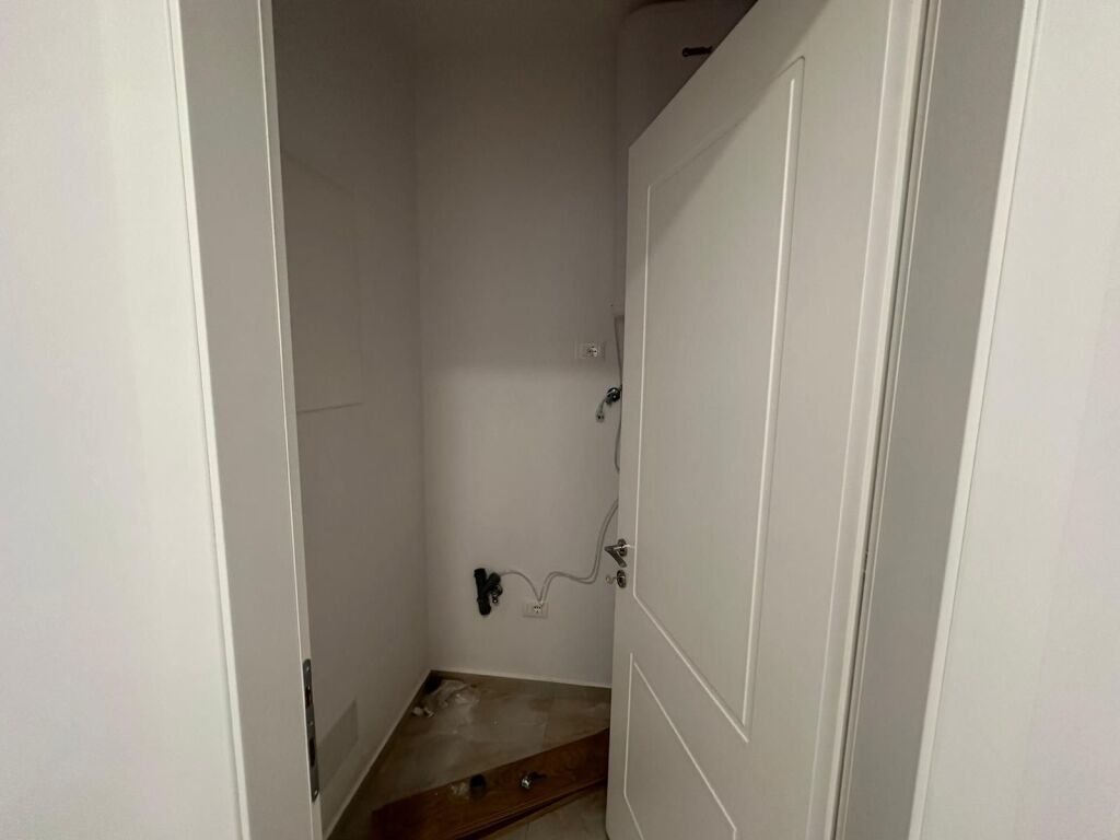 🏢 Appartamento 2+1 + Posto Auto in Affitto 📍 Via Kosovarëve, Residenza Lake View