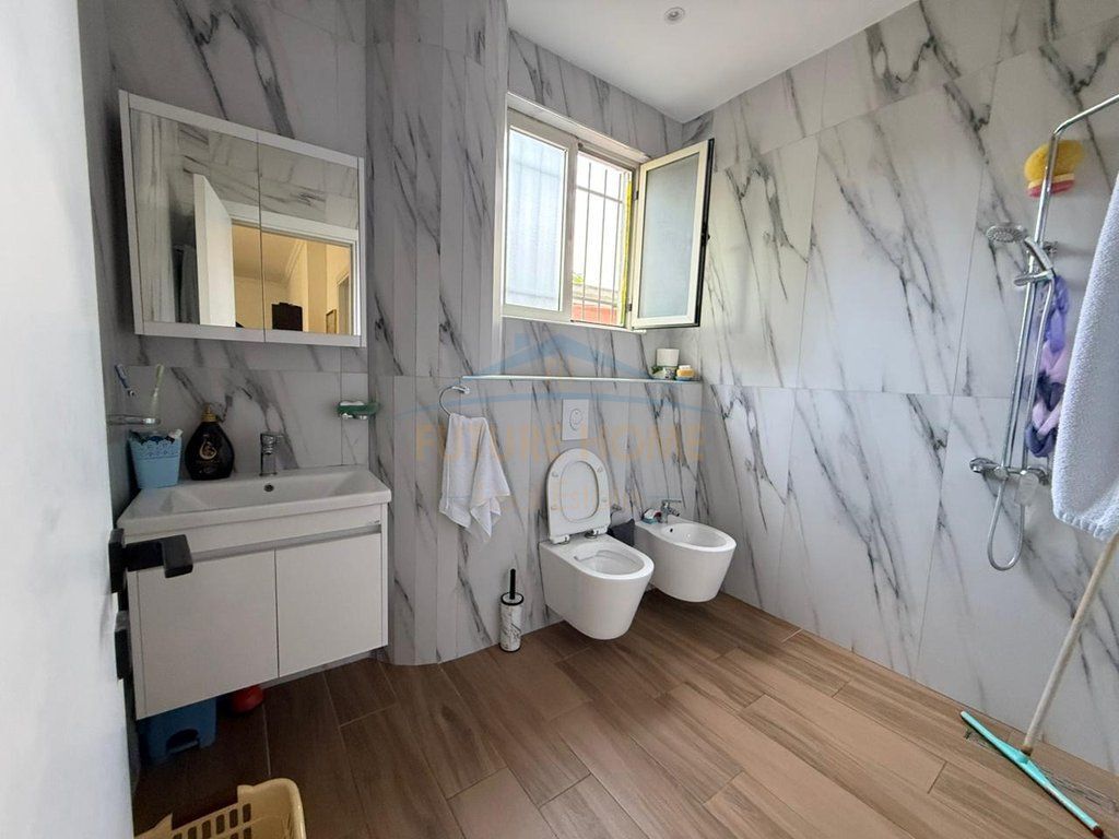 For sale, Apartment 2+1+2, Lake.