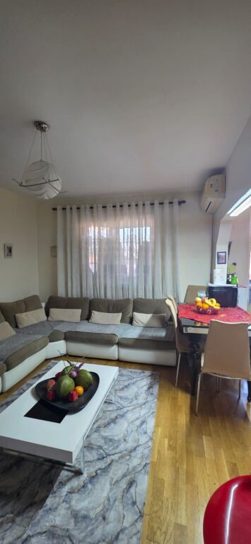 Appartamento 1+1 in vendita a Kombinat