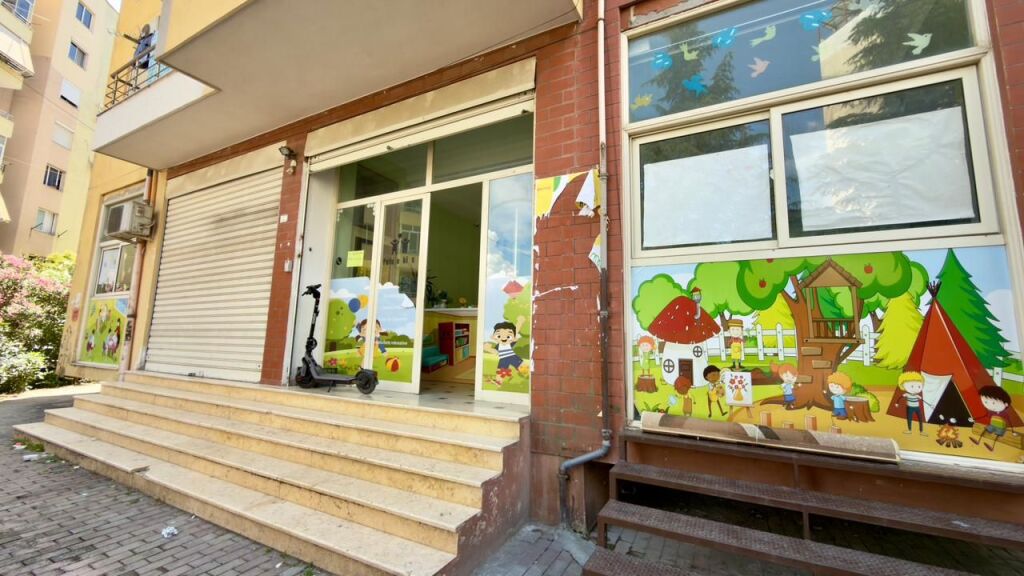 Jepet me Qira Ambient Biznesi “Astir”, Tiranë.
