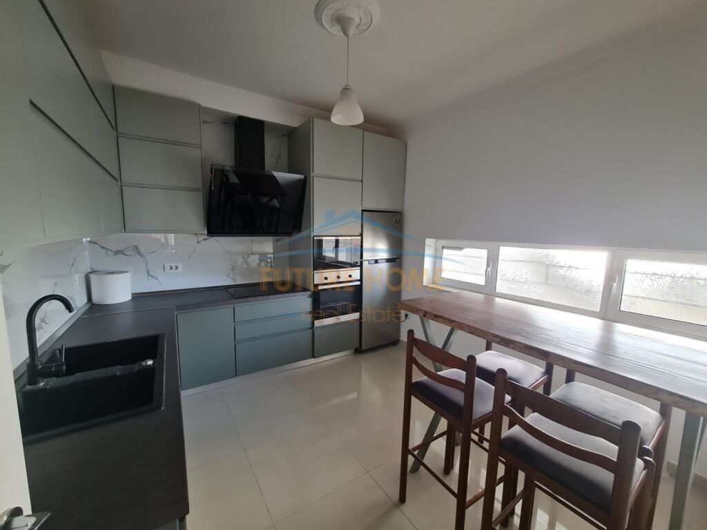 Qera, Apartament 2+1+2, Kopshti Botanik, Tirane. Empire70430