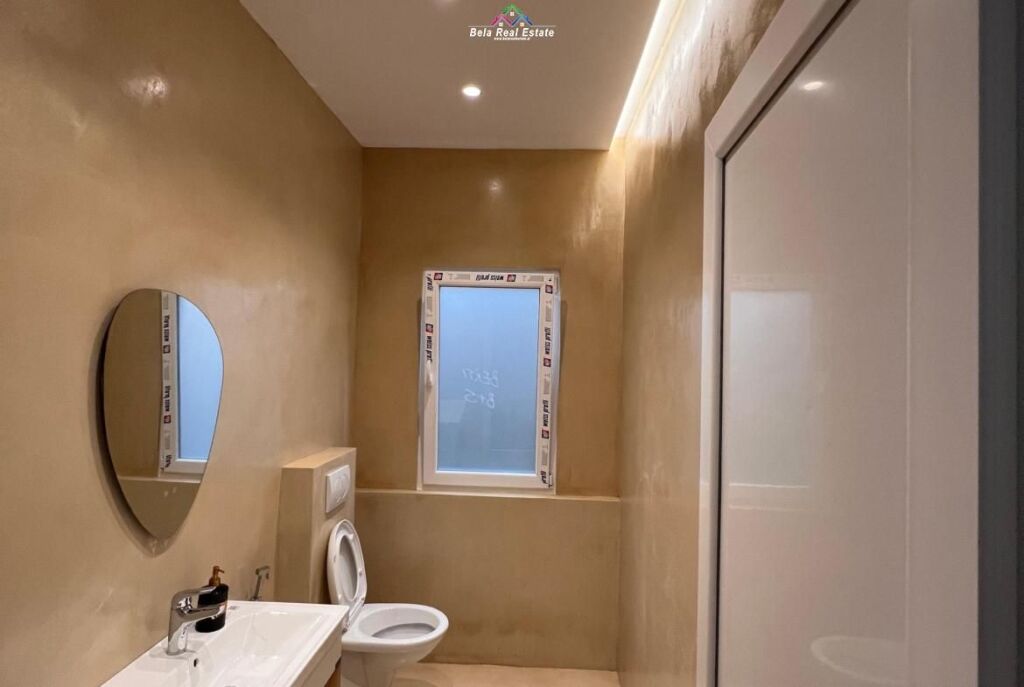 Ufficio in Affitto al Lago Secco (ID BZ2989) Tirana