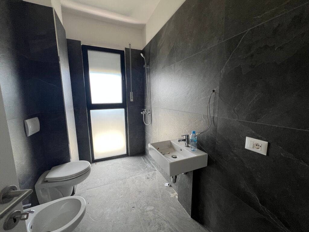 Rent, Apartment 2+1+2 New Boulevard