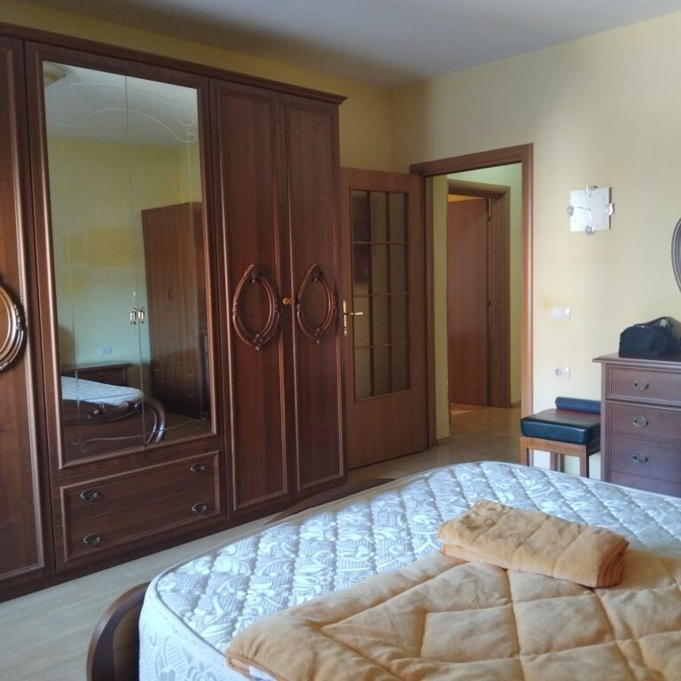 Appartamento 2+1+2 + Balcone in vendita – Via Kosovarëve !