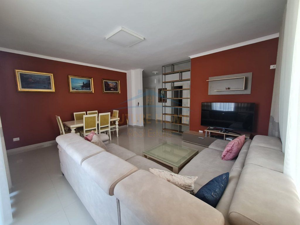 Qera, Apartament 2+1+2, Kopshti Botanik, Tirane. Empire70430