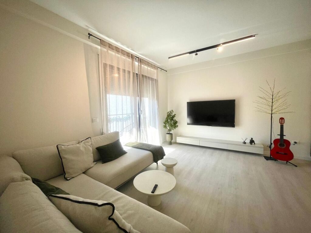 2+1 apartment for rent in Kodra Diellit