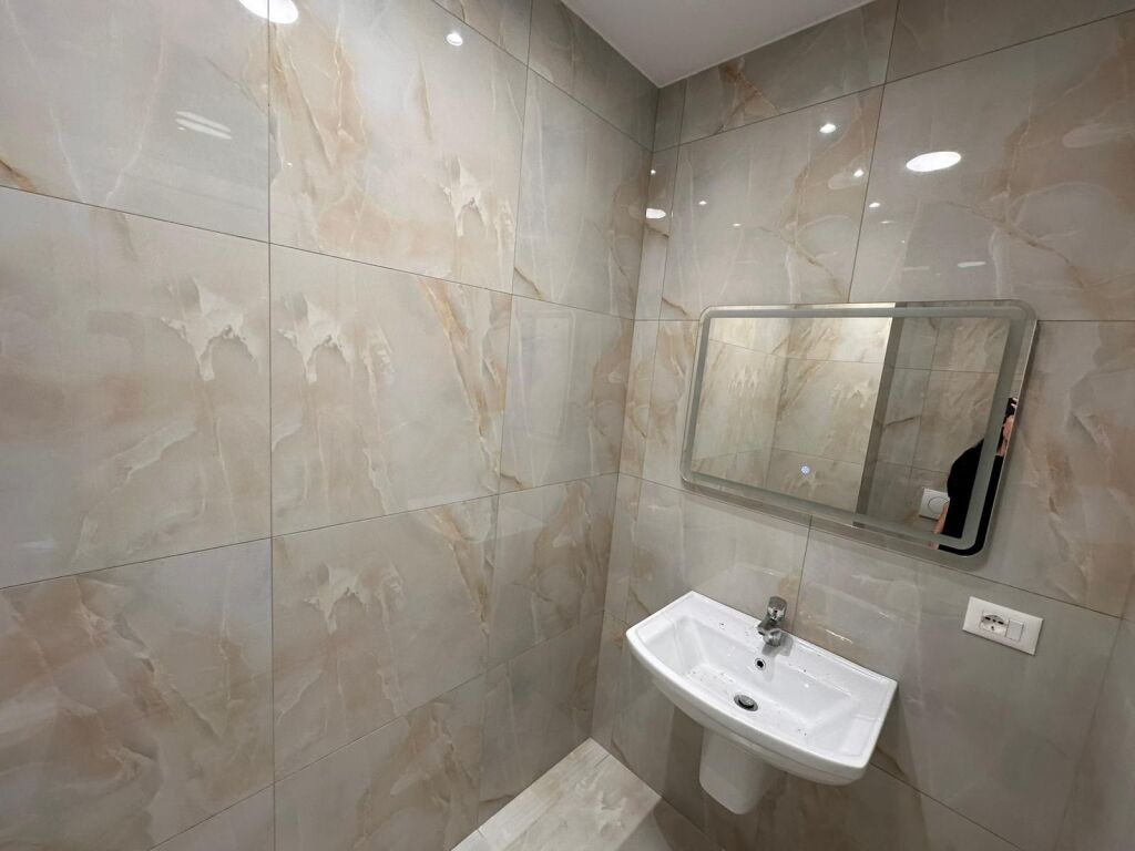🏢 Appartamento 2+1 + Posto Auto in Affitto 📍 Via Kosovarëve, Residenza Lake View