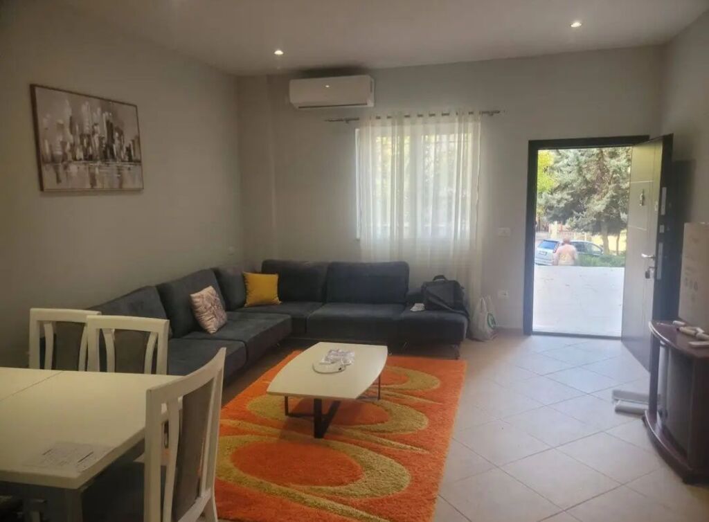 Appartamento arredato di 80 m2 in affitto - Fresku