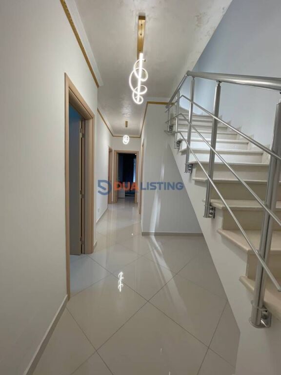 🏡 Duplex di lusso 3+1+3 in affitto nella Residenza Kodra e Diellit 1 (Estensione)